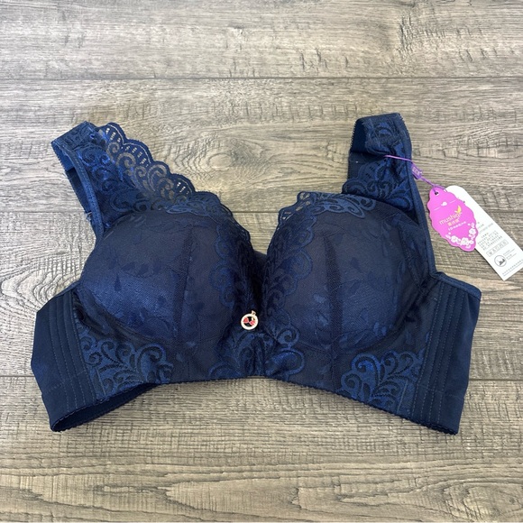 Navy Blue Lace Underwire Bra with Molded Cups - Picture 1 of 14